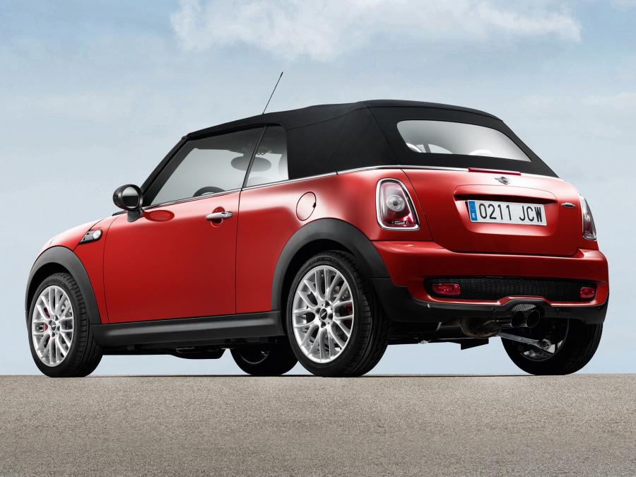  Mini Cooper JCW Cabrio 2009 года  (фото 34 из 40)